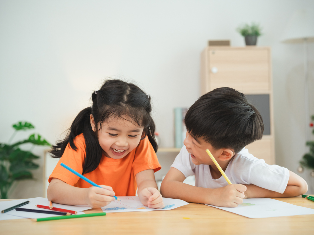 Độ tuổi nào thích hợp để bắt đầu dạy tiếng Anh cho bé?